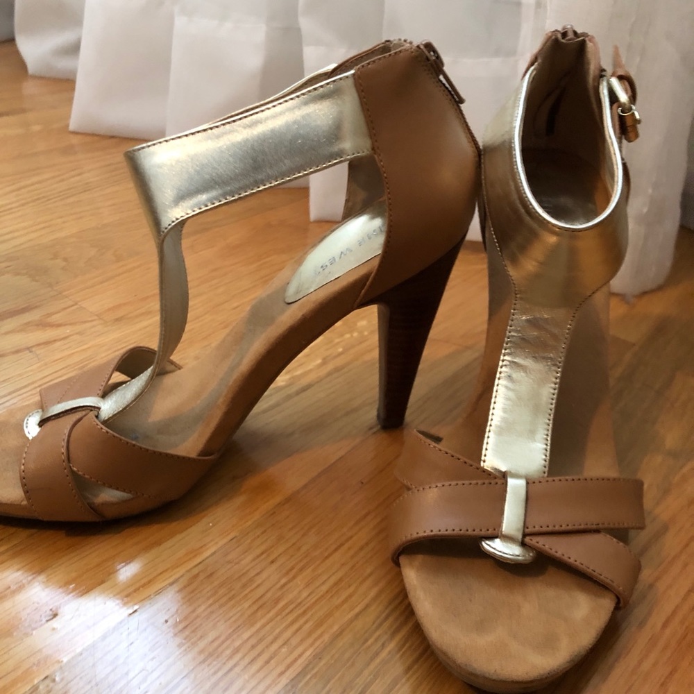 Nine West gold and tan sandals 7.5